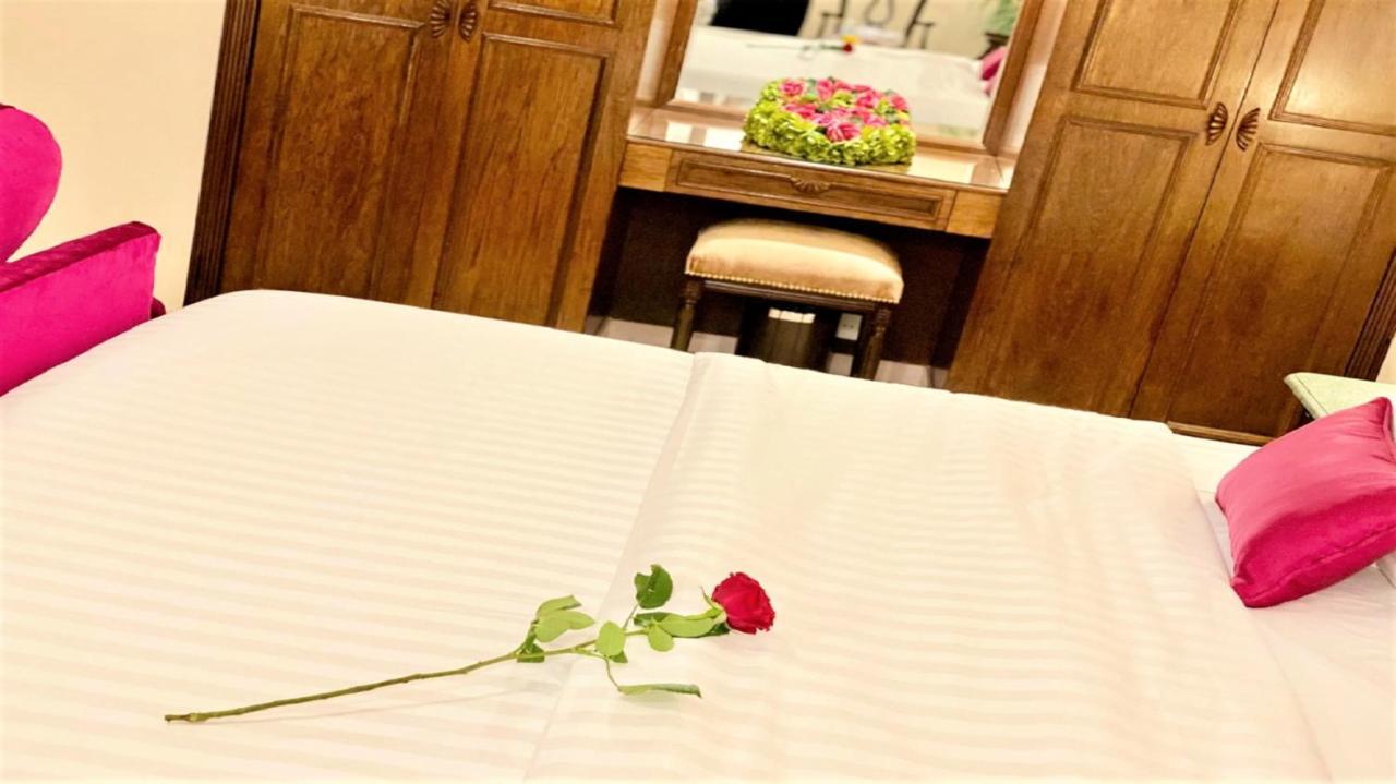 Rotana Hotel Jeddah Luaran gambar