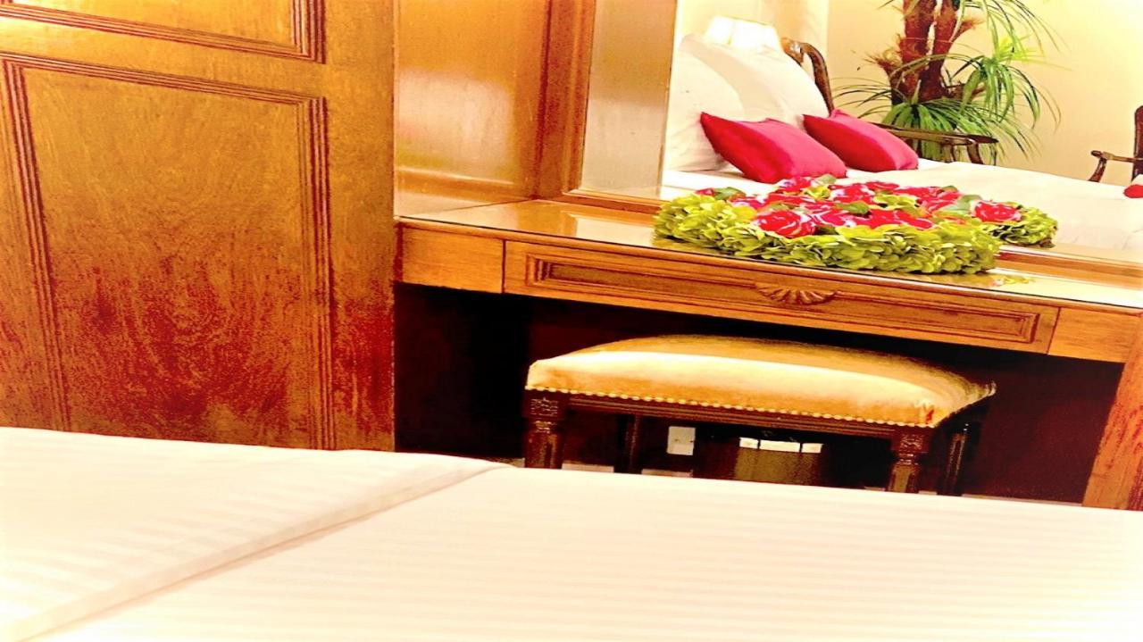 Rotana Hotel Jeddah Luaran gambar
